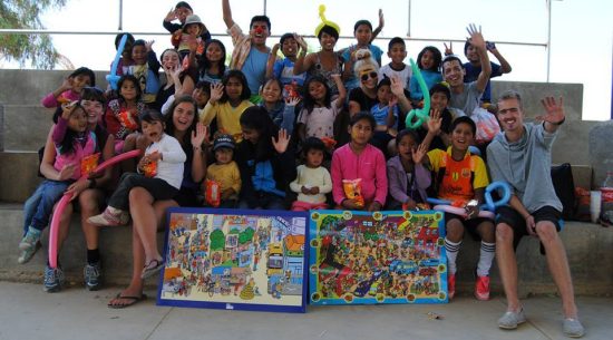 VOLUNTARIOS Y NIÑOS 30